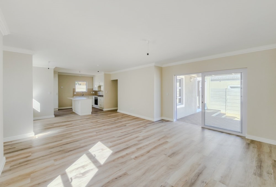 To Let 3 Bedroom Property for Rent in Pinehurst Western Cape